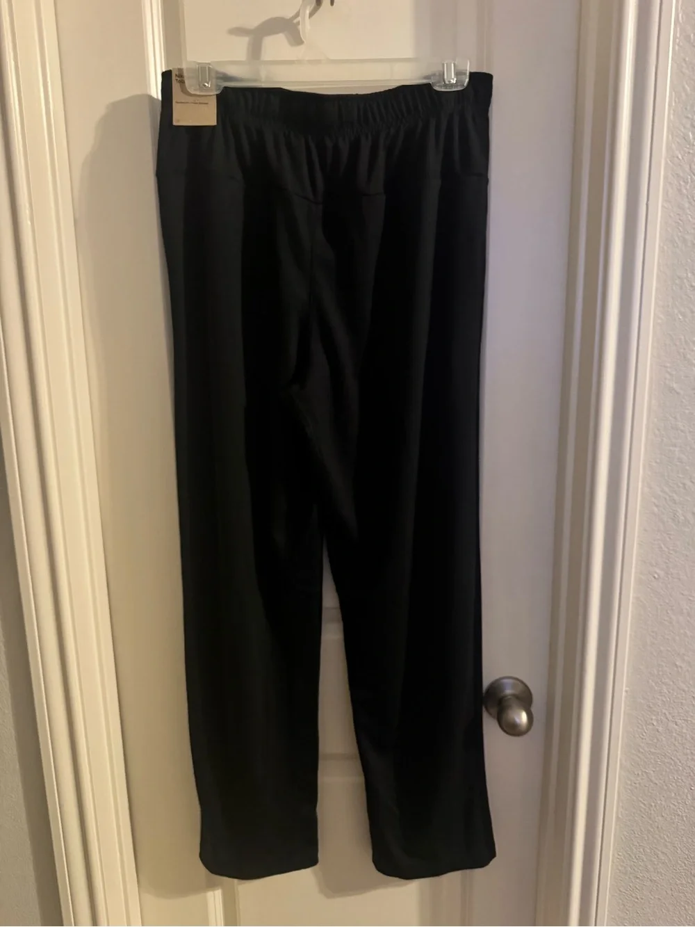 Nike Totality Black Athletic Track Pants with White Swoosh Size Medium